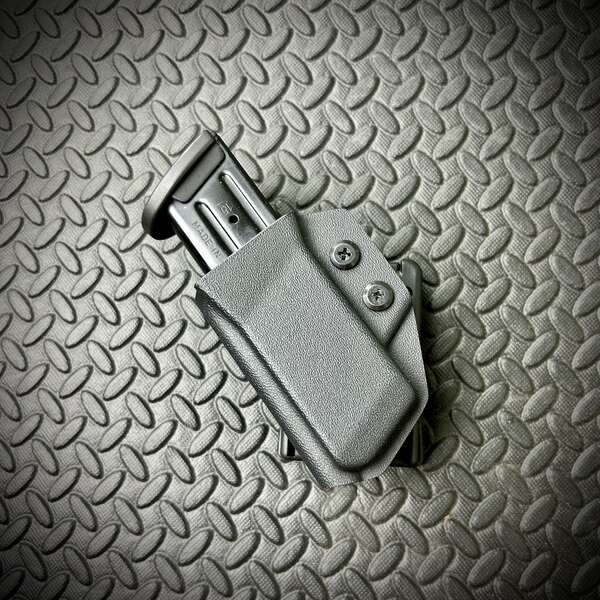 EVO Mag Carrier