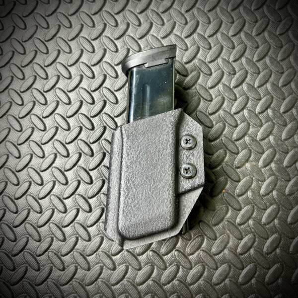 EVO Mag Carrier